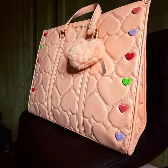 Betsey Johnson Pink Valentine Candy Heart Satchel Crossbody NWT - Picture 3 of 8